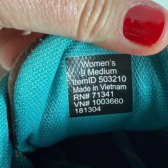 L.L. Bean Katahdin Hiking Sneakers Women's 9 Brown Suede Lace-Up Low Top Classic - Picture 9 of 10